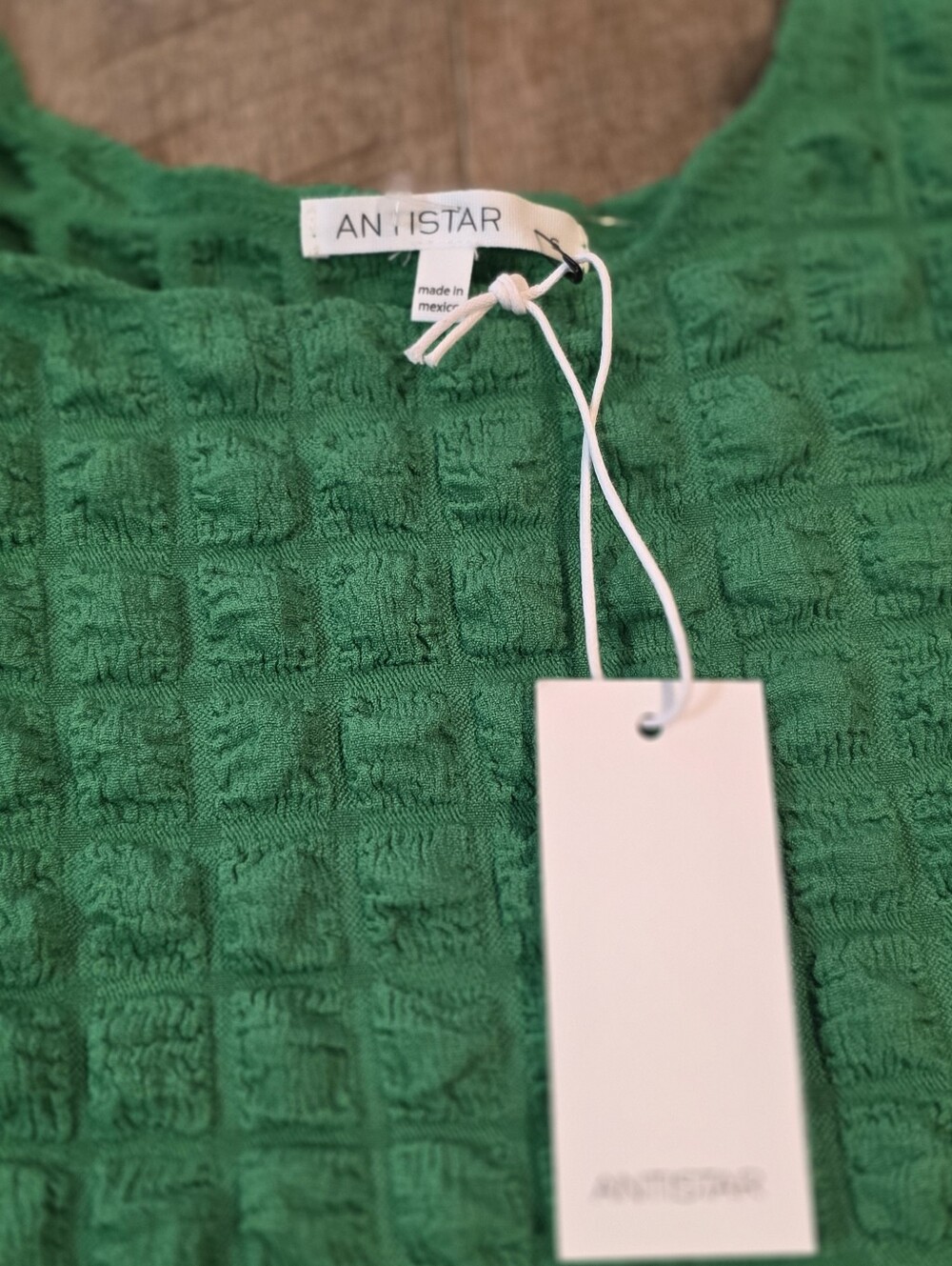 Antistar- Textured Green Cropped Tank Top. Size S. NWT - Picture 3 of 5